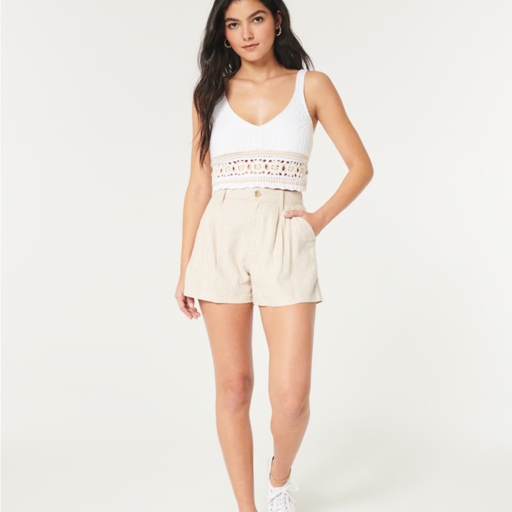 Hollister Tan High Waist Shorts with Relaxed Fit